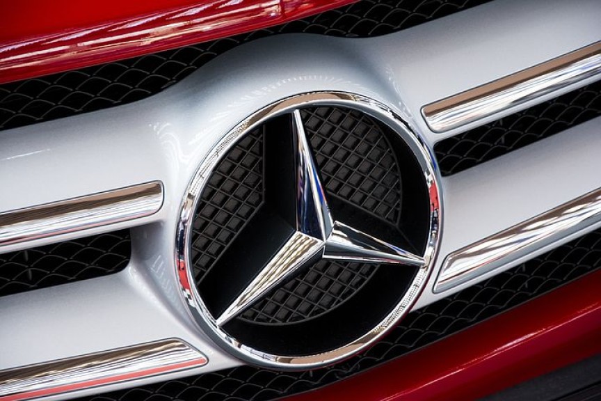 Mercedes ist nach wie vor eine Marke in der Automobilwelt und eine Marke von Daimler.